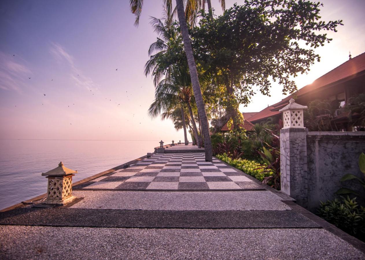 Nugraha Lovina Seaview Resort & Spa Kültér fotó