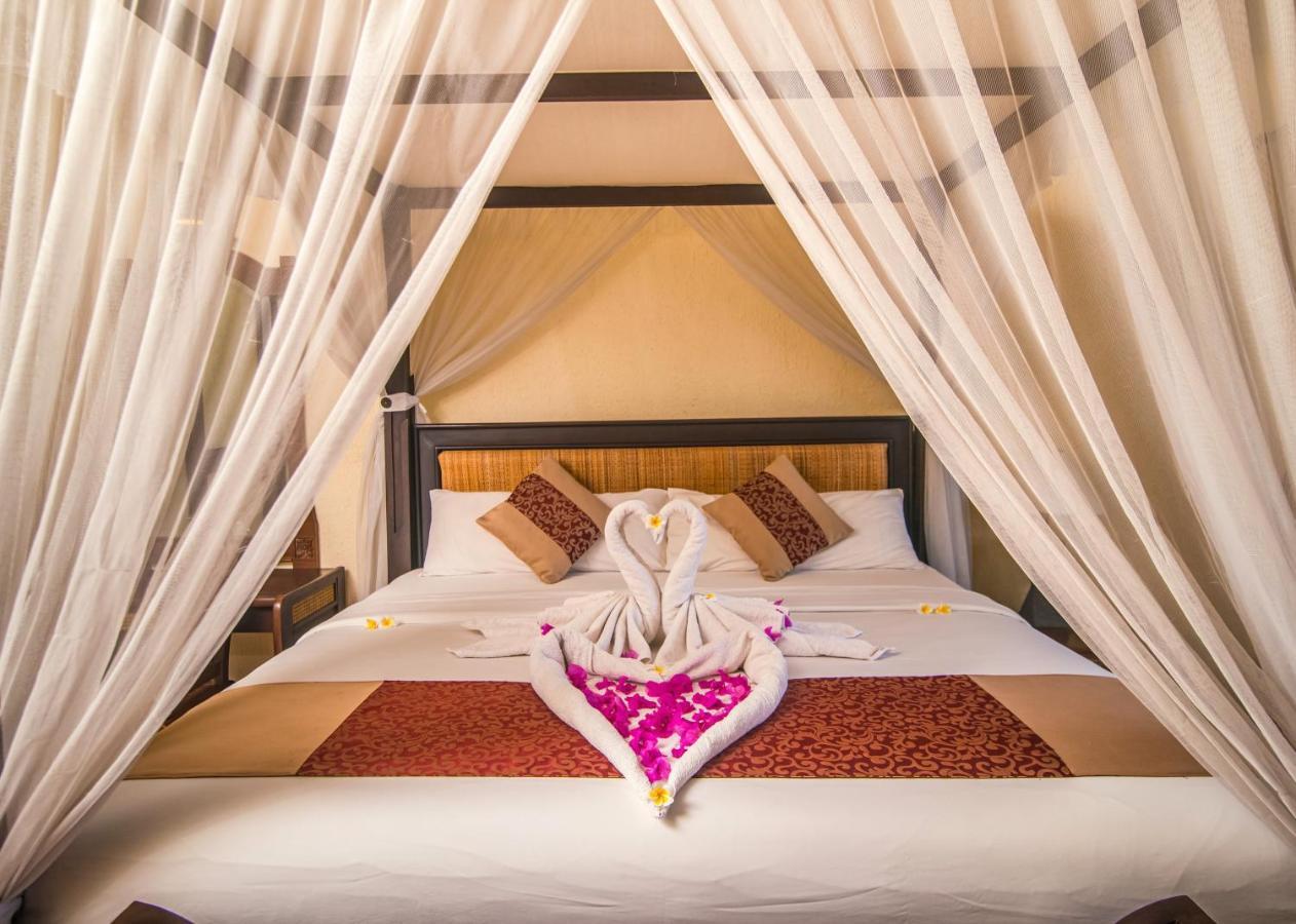 Nugraha Lovina Seaview Resort & Spa Kültér fotó